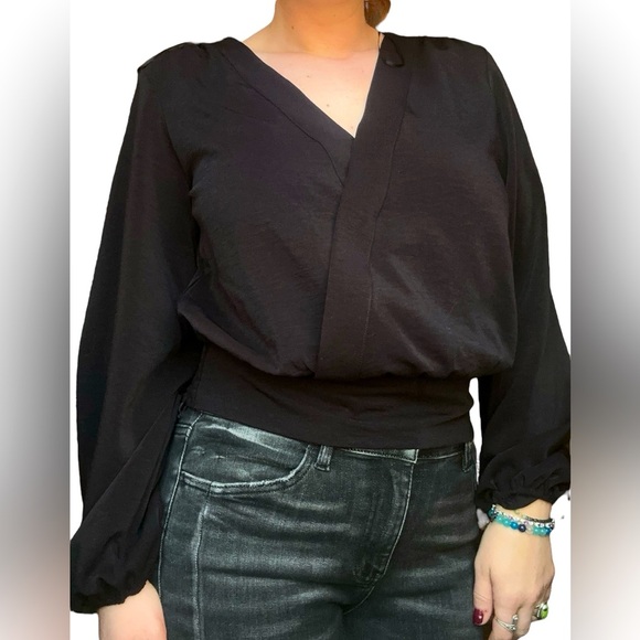 Nine West Tops - Nine West Black Crisscross Surplice Blouse With Bubble Sleeves - Women’s M